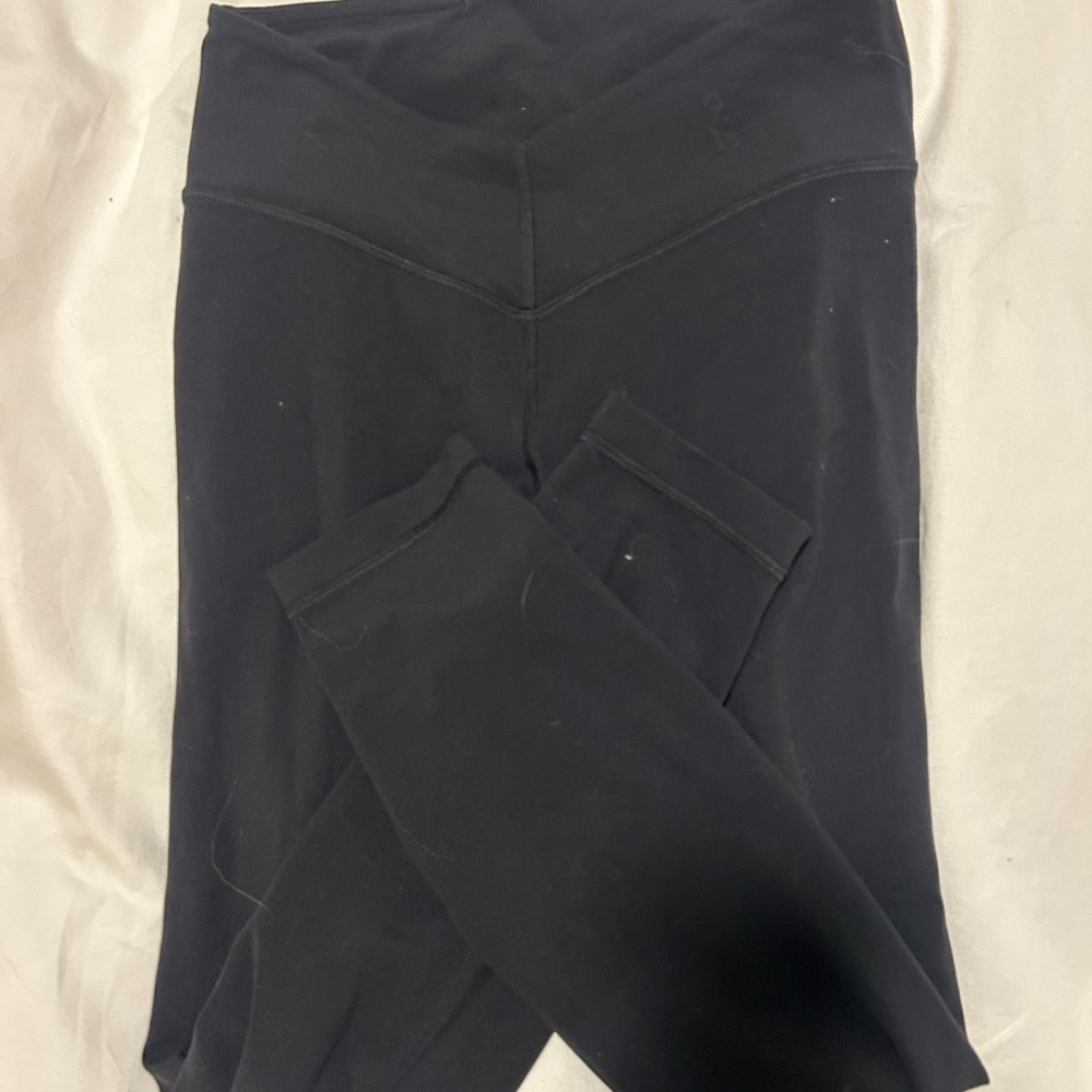Lululemon V Front High-Waisted Black Leggings
